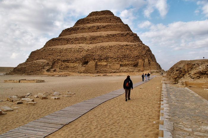 Simbolizem stopnišča 1 Nova Akropola - Saqqara-djoser-piramida