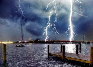 Strele prispevajo k življenju, kakor ga poznamo 1 strele1