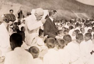 Fridtjof Nansen – zgled človečnosti, upanja in delovanja 6 otroci